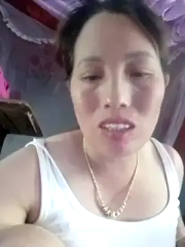 Gummiesu online show from April 10, 2026, 9:27 am