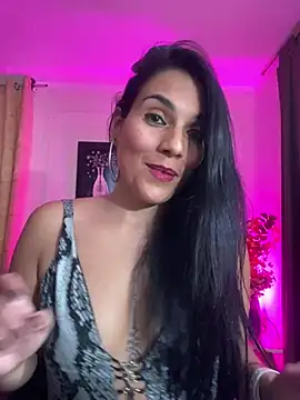 Snapshot of Miaswwe chatting on February 5, 2026, 2:18 am Miaswwe online show from February 5, 2026, 2:18 am