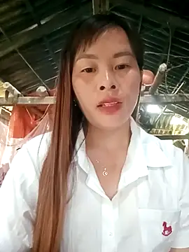 Bling sexy online show from April 17, 2026, 12:02 am