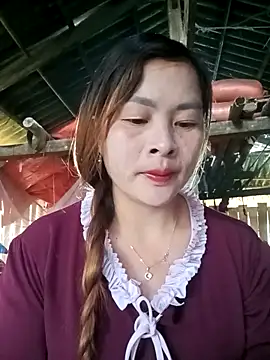 Bling sexy online show from April 3, 2026, 12:28 am