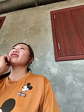 Jooj- online show from April 8, 2026, 1:51 am