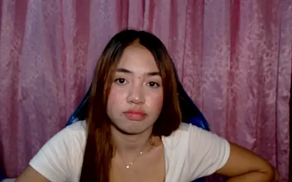 pinay mayahiga online show from May 11, 2026, 2:45 pm