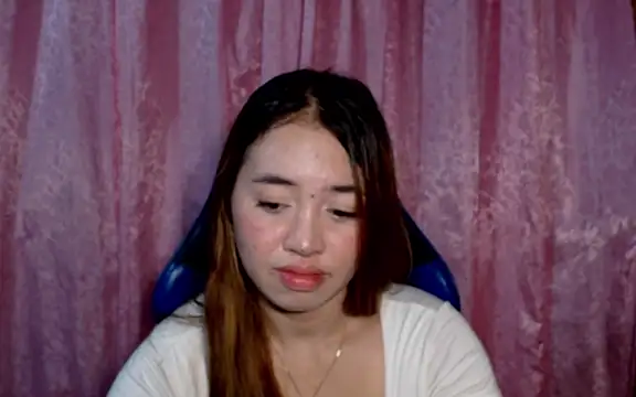 pinay mayahiga online show from May 11, 2026, 4:04 pm