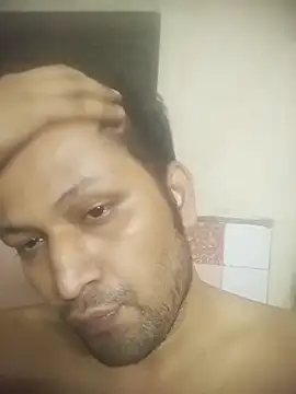 Pravin9562 online show from February 27, 2026, 7:35 pm