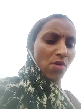 Snapshot of Juli_rathore chatting on June 18, 2026, 12:20 am Juli rathore online show from June 18, 2026, 12:20 am