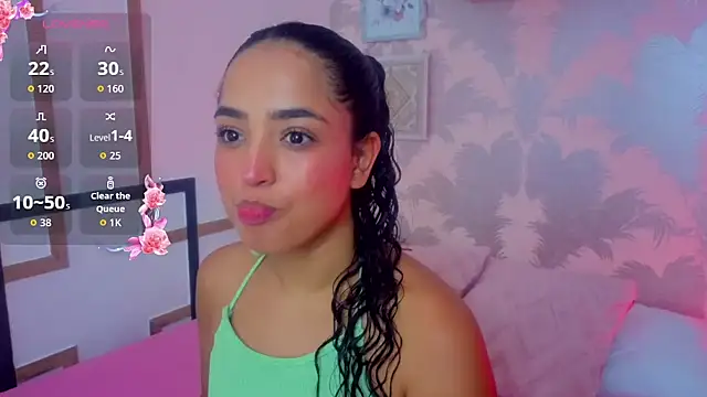 Snapshot of Emma_Thompssonn chatting on May 27, 2026, 12:12 pm Emma Thompssonn online show from May 27, 2026, 12:12 pm