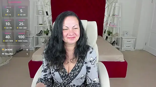 Snapshot of IrissMoon chatting on May 29, 2026, 5:46 am IrissMoon online show from May 29, 2026, 5:46 am