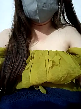 Elizabeth8 online show from February 4, 2026, 1:28 pm