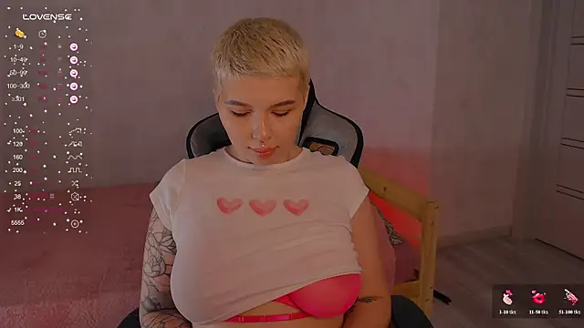 Elise Day online show from June 25, 2026, 1:49 pm