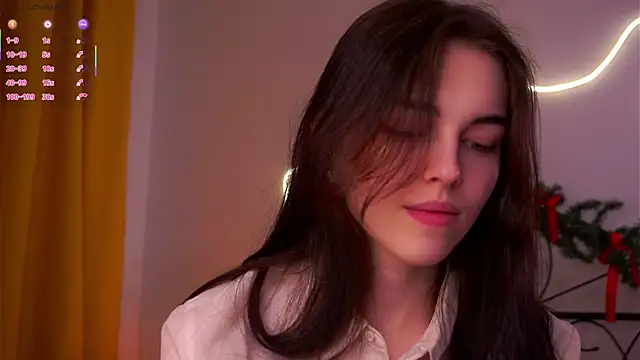 Snapshot of MirnaTellado chatting on February 14, 2026, 6:19 pm MirnaTellado online show from February 14, 2026, 6:19 pm