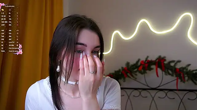 Snapshot of MirnaTellado chatting on February 25, 2026, 7:14 pm MirnaTellado online show from February 25, 2026, 7:14 pm