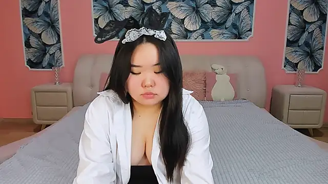 YUMI G online show from February 27, 2026, 8:30 pm