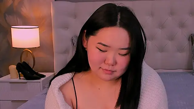 YUMI G online show from February 8, 2026, 4:26 pm