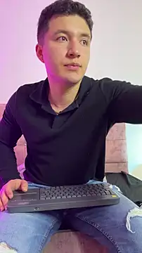 Alexander Connor online show from March 19, 2026, 12:05 pm