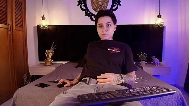 Parker Noah online show from January 17, 2026, 8:01 pm