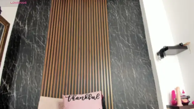 Marilyndackaria  online show from April 22, 2026, 12:01 pm