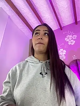 MadisonFox1 online show from February 8, 2026, 12:25 pm