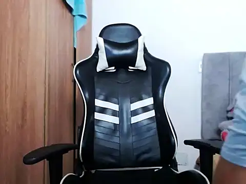 Snapshot of Miller_cupe chatting on February 9, 2026, 9:35 pm Miller cupe online show from February 9, 2026, 9:35 pm