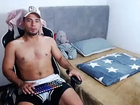 Snapshot of Miller_cupe chatting on February 17, 2026, 8:06 pm Miller cupe online show from February 17, 2026, 8:06 pm