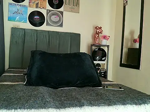 Snapshot of seventh_ftm chatting on February 18, 2026, 8:16 pm seventh ftm online show from February 18, 2026, 8:16 pm