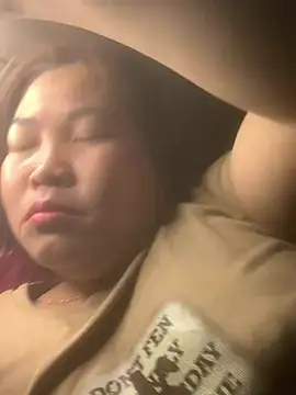 Snapshot of Chendy69 chatting on February 4, 2026, 9:43 pm Chendy69 online show from February 4, 2026, 9:43 pm