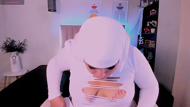 Snapshot of milk_beel chatting on February 10, 2026, 9:36 pm milk beel online show from February 10, 2026, 9:36 pm