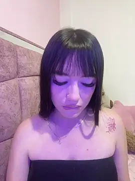 Melody rousse   online show from April 17, 2026, 10:01 pm