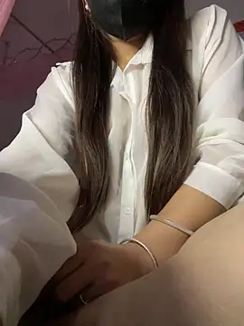 Lily288 online show from February 1, 2026, 5:44 pm