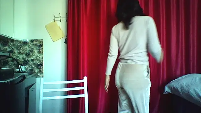 bella2322 online show from March 22, 2026, 3:32 am