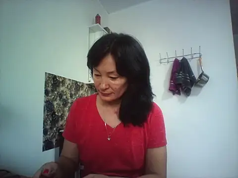 Snapshot of bella2322 chatting on February 2, 2026, 4:00 am bella2322 online show from February 2, 2026, 4:00 am