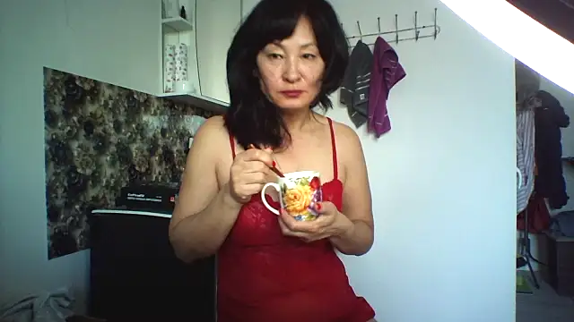 Snapshot of bella2322 chatting on February 9, 2026, 4:43 am bella2322 online show from February 9, 2026, 4:43 am