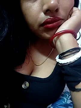 Hot-Tinaa online show from March 25, 2026, 11:58 pm