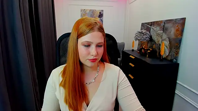 Snapshot of SweetDaylight chatting on May 11, 2026, 7:55 pm SweetDaylight online show from May 11, 2026, 7:55 pm