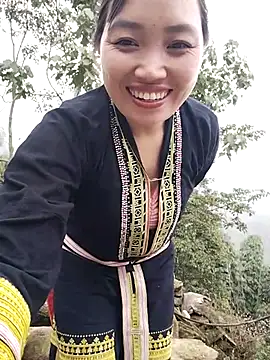 lia-coy online show from February 17, 2026, 5:05 am