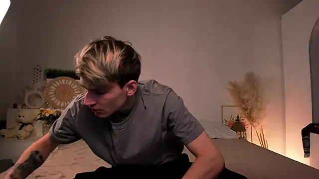 Snapshot of Volan_Starts chatting on February 10, 2026, 4:22 am Volan Starts online show from February 10, 2026, 4:22 am