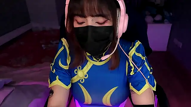 Lucyiy  online show from July 25, 2026, 3:36 am