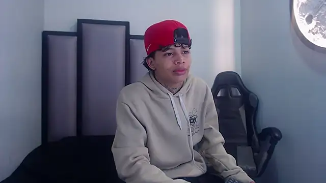 Dogan Renzo0 online show from February 28, 2026, 11:43 am