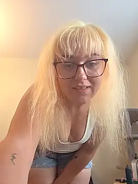 Ashlovescannabis online show from July 13, 2026, 12:59 pm