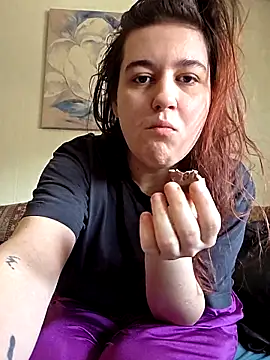 Snapshot of Ashlovescannabis chatting on February 8, 2026, 4:37 pm Ashlovescannabis online show from February 8, 2026, 4:37 pm