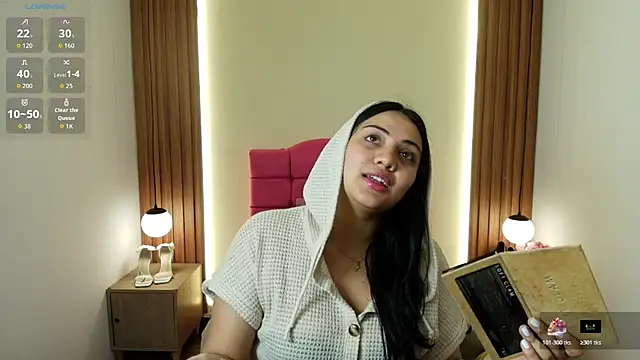 IvonneRoss  online show from March 27, 2026, 12:06 pm