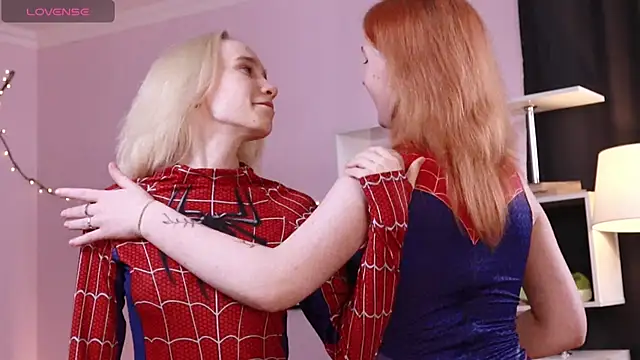 Snapshot of t_A_T_u chatting on February 12, 2026, 10:04 am t A T u online show from February 12, 2026, 10:04 am