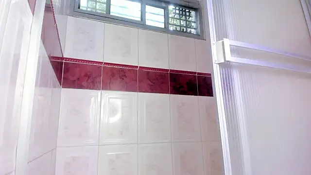 Catalinna 03 online show from March 5, 2026, 12:46 pm