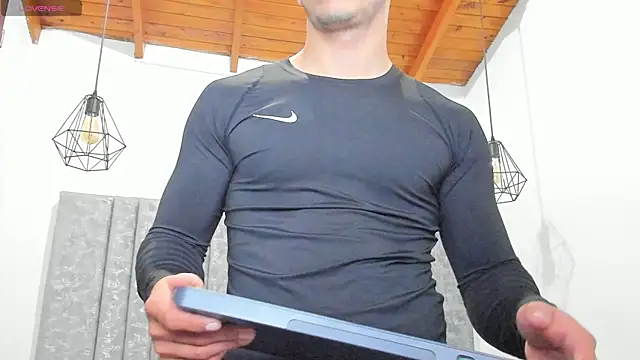Snapshot of Calvin_Hunter chatting on July 2, 2026, 3:56 am Calvin Hunter online show from July 2, 2026, 3:56 am