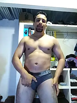 AxelWhitte online show from June 26, 2026, 2:01 pm