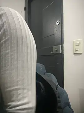 Snapshot of Cielo_13 chatting on March 9, 2026, 4:05 am Cielo 13 online show from March 9, 2026, 4:05 am