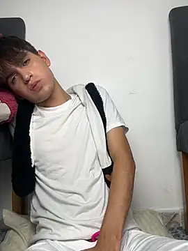 Naim TheKing online show from February 3, 2026, 2:53 am