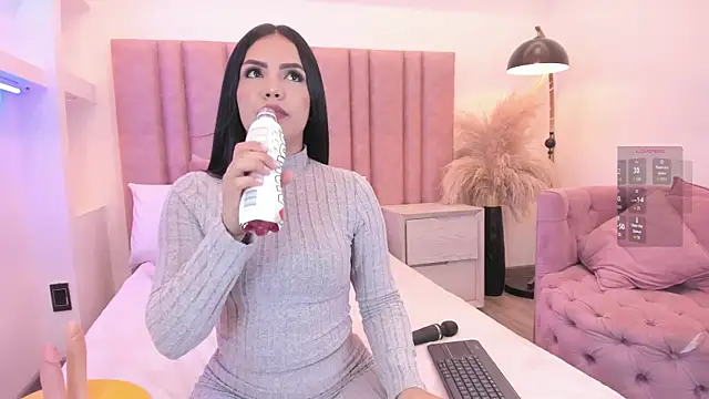 Im LunaLuxe online show from April 8, 2026, 9:05 pm