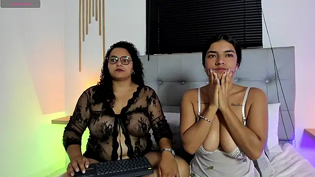 Snapshot of _kimmygrey chatting on March 3, 2026, 7:32 pm kimmygrey online show from March 3, 2026, 7:32 pm