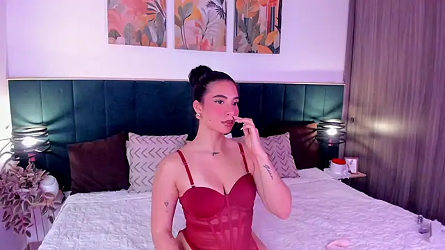 IrinaBlanc online show from May 17, 2026, 2:00 am