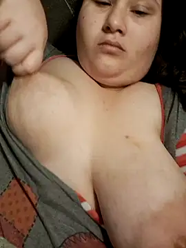 Snapshot of TUWACHA7777 chatting on February 22, 2026, 9:44 am TUWACHA7777 online show from February 22, 2026, 9:44 am